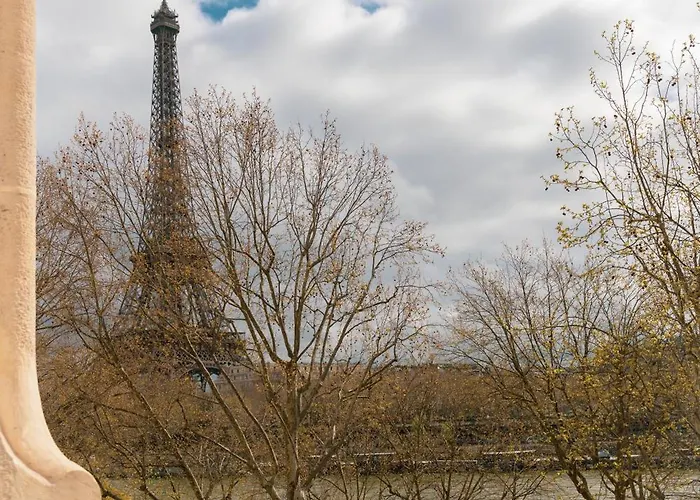 Sur Les Quais * París